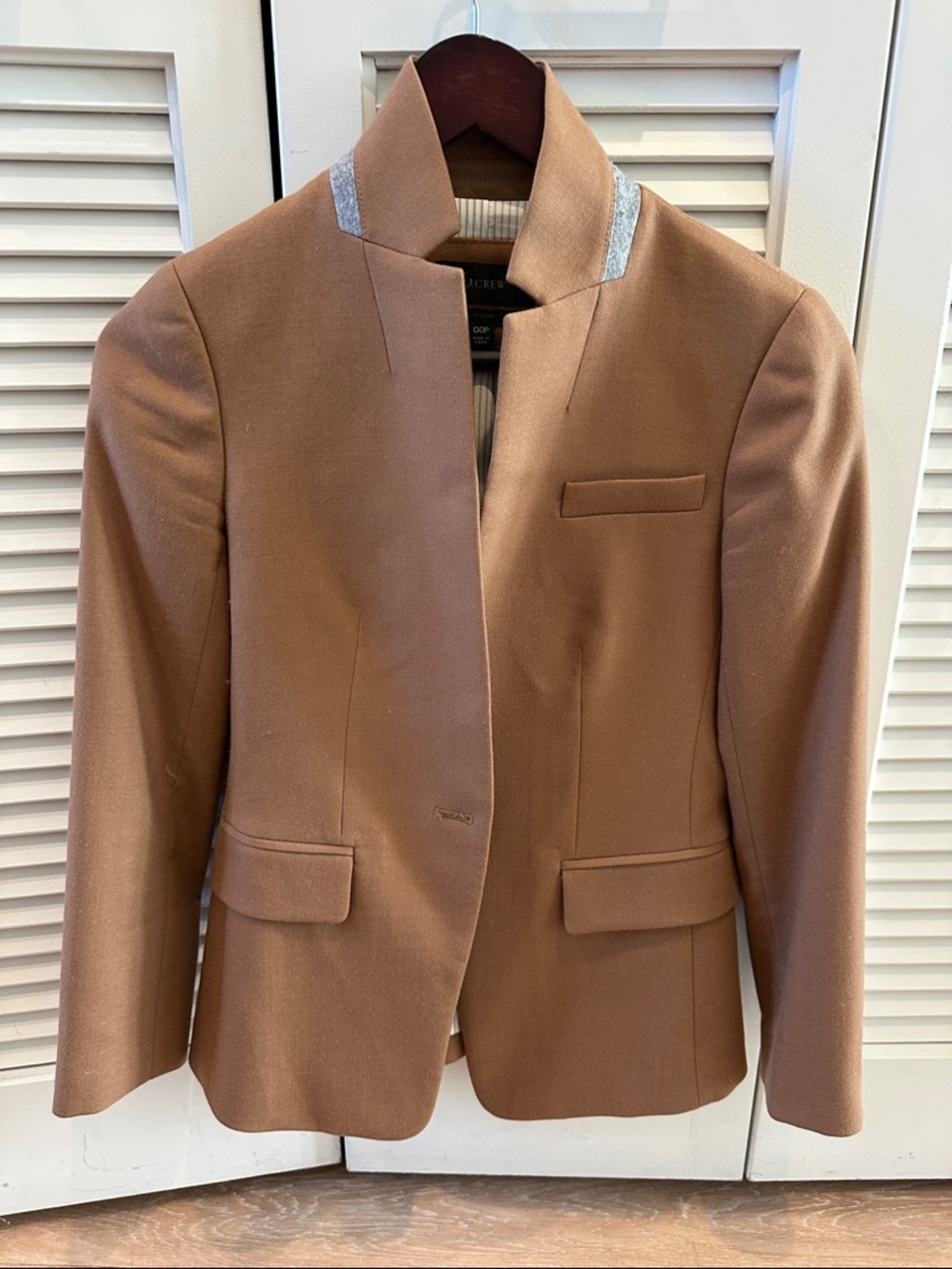 J Crew wool Camel Collarless classic Blazer Mint condition